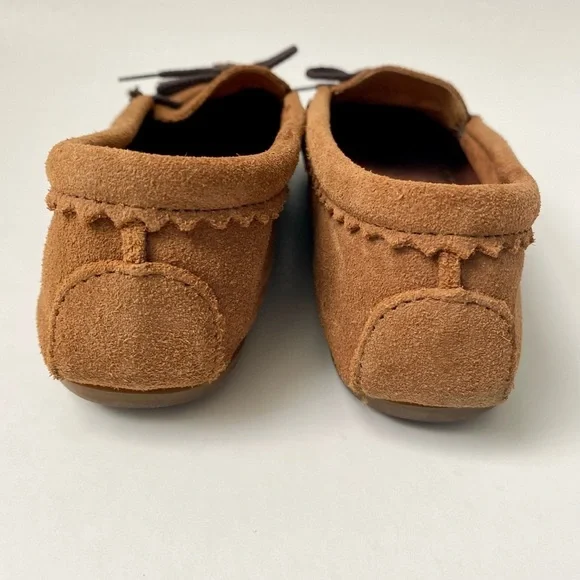 Minnetonka Moccasin Genuine Suede Leather, Size 7 - Picture 4 of 10